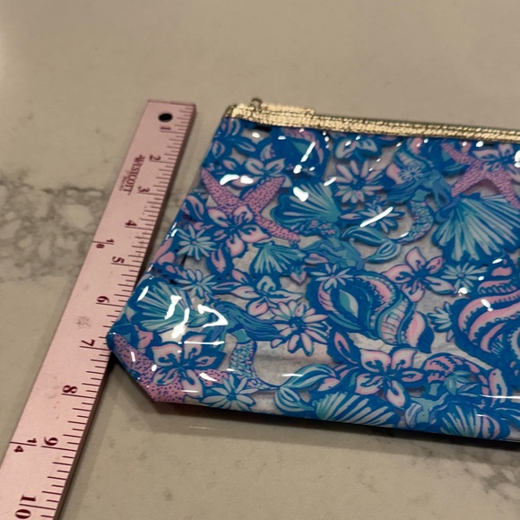 Floral Blue and Pink Plastic Clutch - Picture 5 of 9